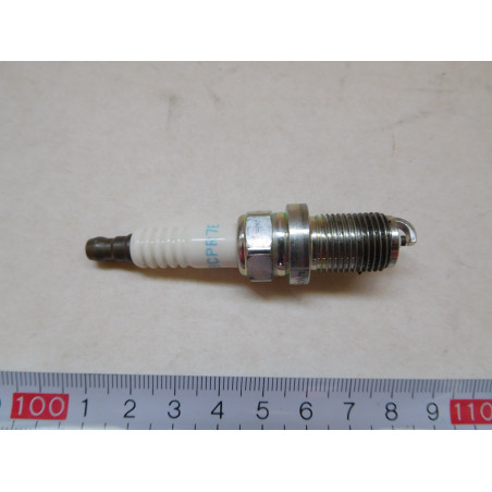 Świeca zapłonowa Linde H40, DENSO Q22PR-U 3010, NGK BCPR7ES, nr kat: 0009721805,BCPR7ES