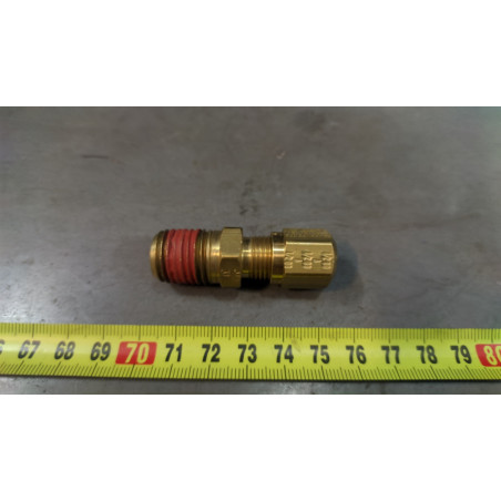 CM21   ZLACZKA-FITTING-1332125-HYSTER nr kat: 0